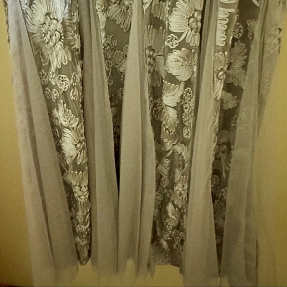 Alex Evenings Form Evening Dress - Picture 11 of 15